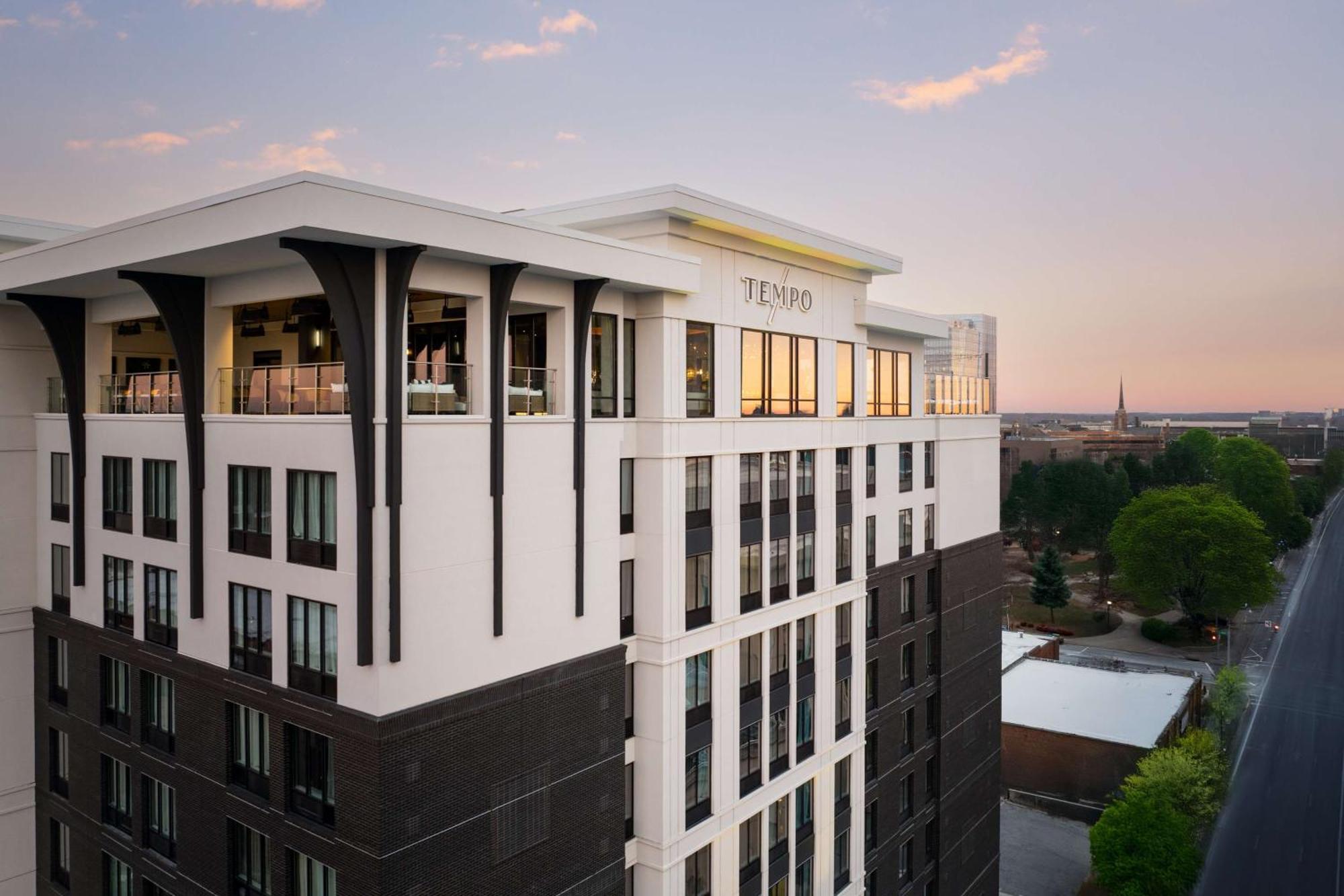 Tempo By Hilton Raleigh Downtown Hotel Exterior photo